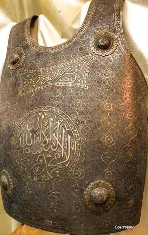 بالصور - مقتنيات النبي ... أخبار مزيفة لاستغلال المشاعر وجذب مشاركات